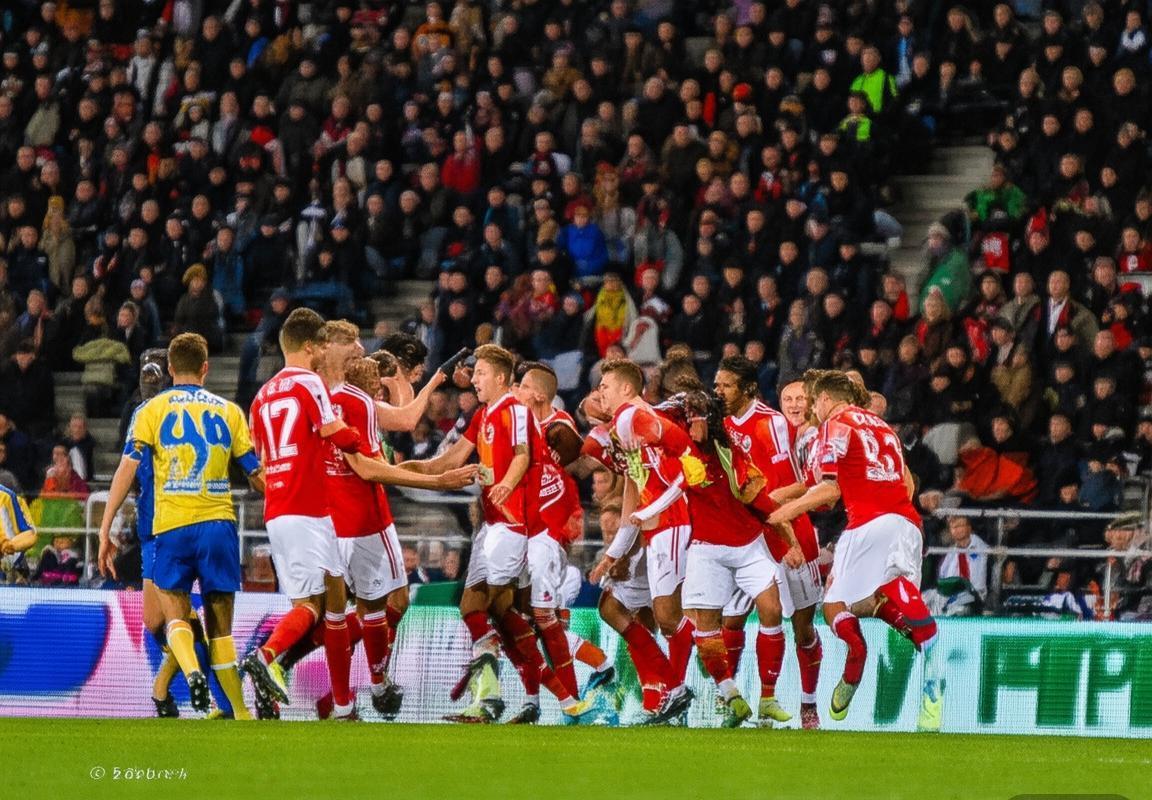 2018洛克伦VS亨克：经典对决回顾与战术分析